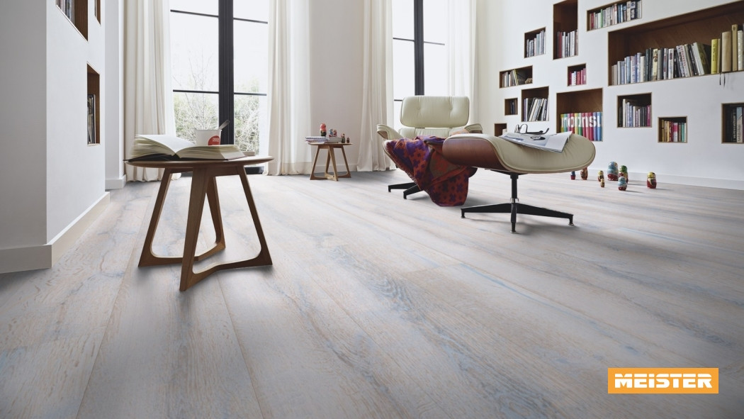 Lindura HD 300 - 8425 - Eiche rustikal white washed